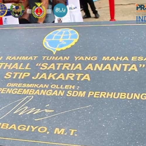 peresmian-pemberian-nama-dan-penandatanganan-prasasti-gedung-sporthall-satria-ananta-oleh-kepala-badan-psdm-perhubungan