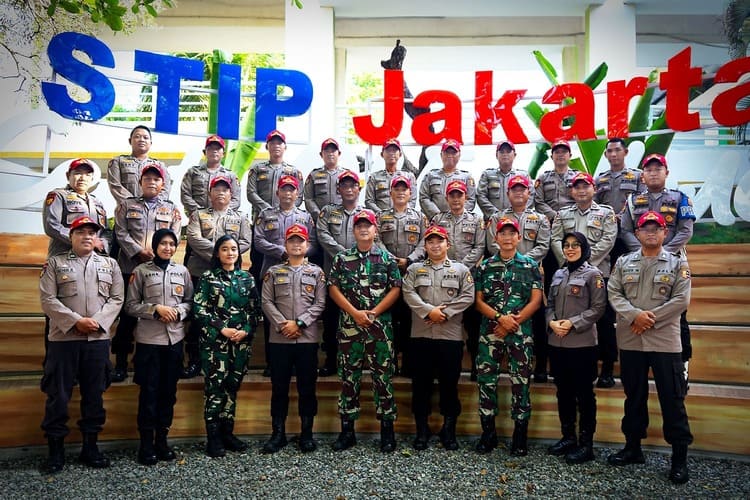 bapak-ibu-pengasuh-mahasiswa