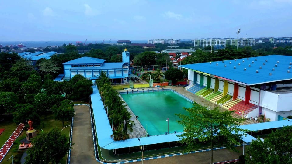 facility-swimming-pool-2