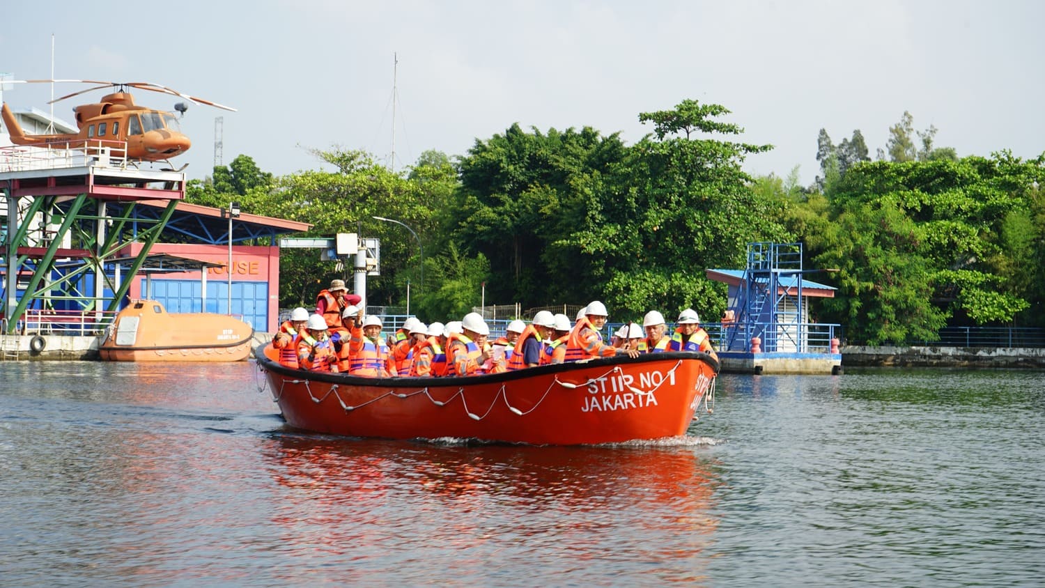 kegiatan-praktek-peserta-diklat-kapal-latih